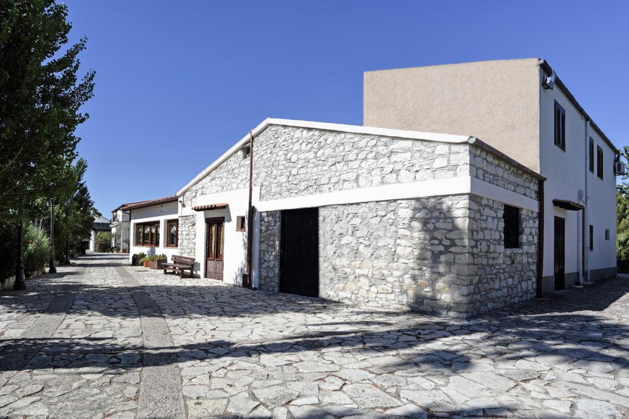 Agriturismo Tenute Pollara Roccamena Екстериор снимка