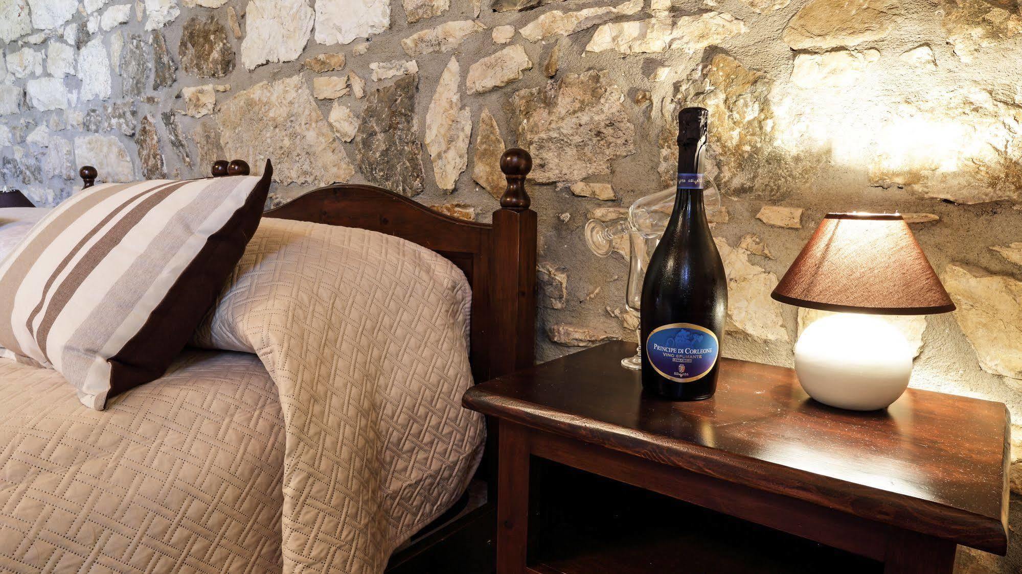 Agriturismo Tenute Pollara Roccamena Екстериор снимка