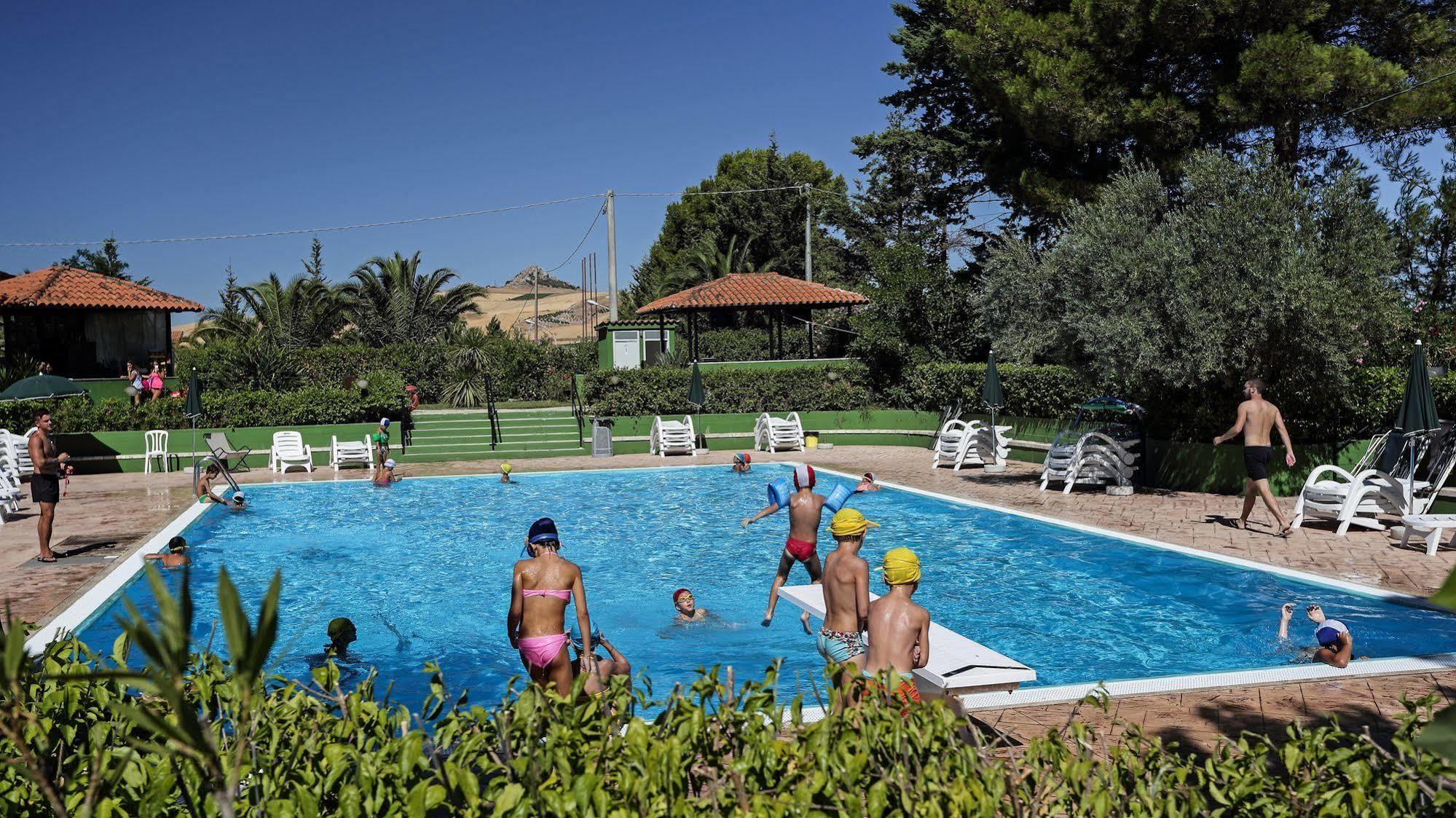Agriturismo Tenute Pollara Roccamena Екстериор снимка